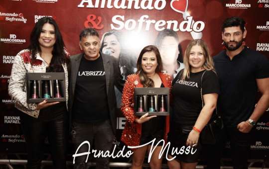 Labrizza apresenta gravacao do DVD  Rayane  e Rafaela